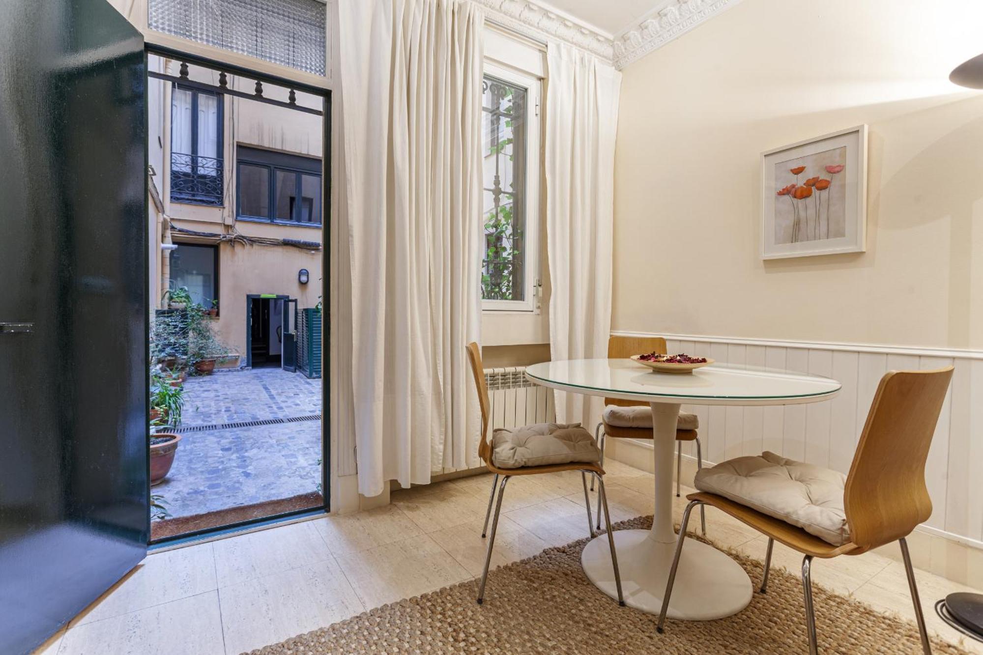 Apartamento Prado En มาดริด ภายนอก รูปภาพ